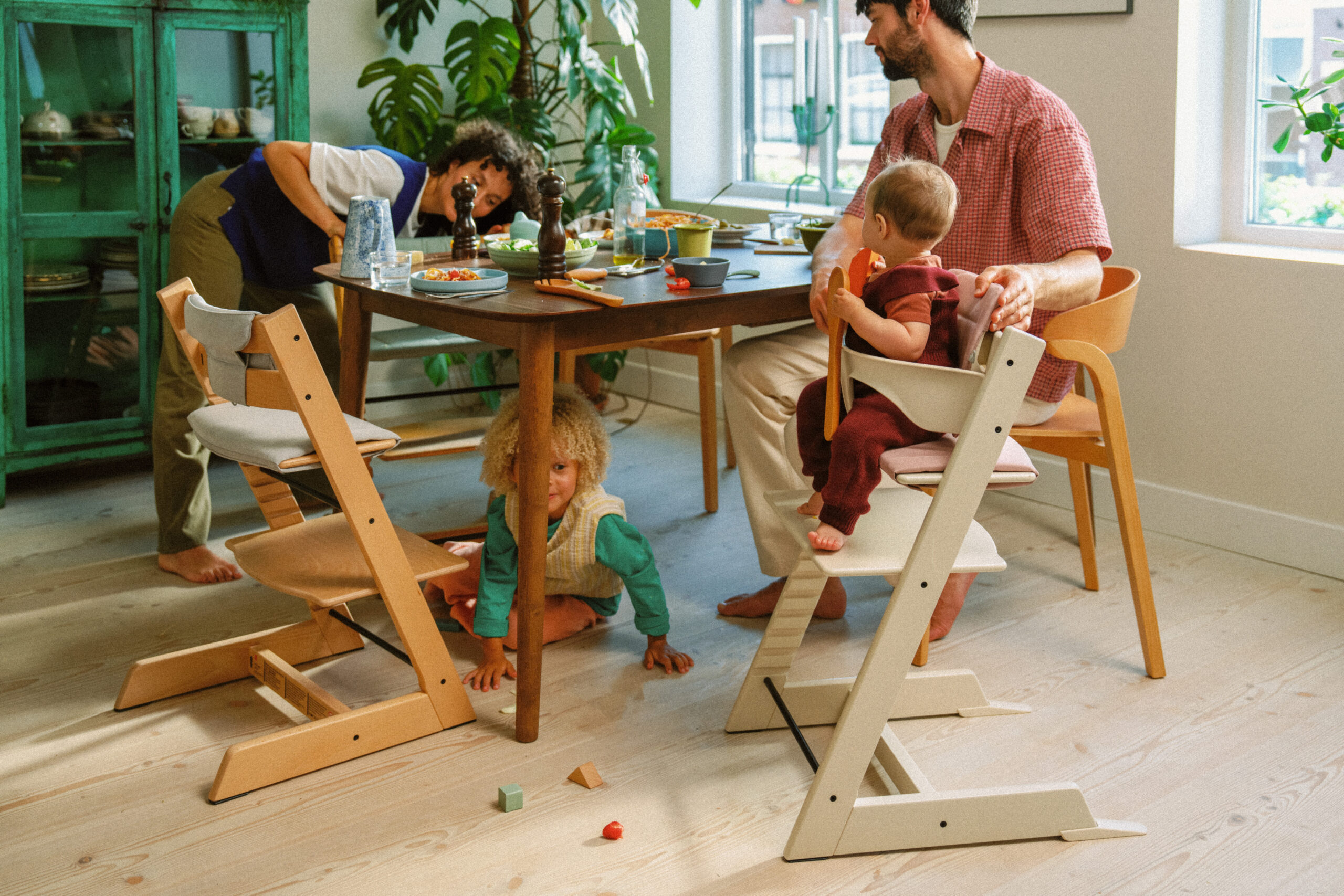 Tripp Trapp® Chair and High Chair. Cushion 2025, Anthracite and Heather Mauve.